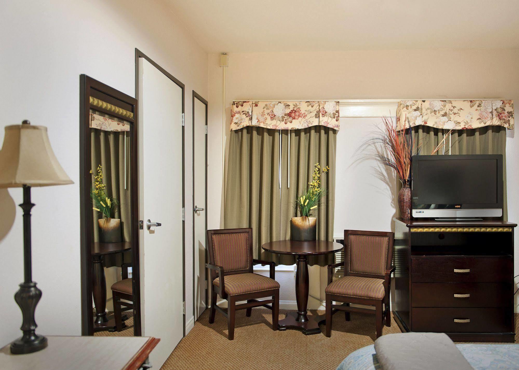 Harborview Inn & Suites-Convention Center-Airport-Gaslamp-Seaworld-Zoo-Balboa Park San Diego Exterior foto