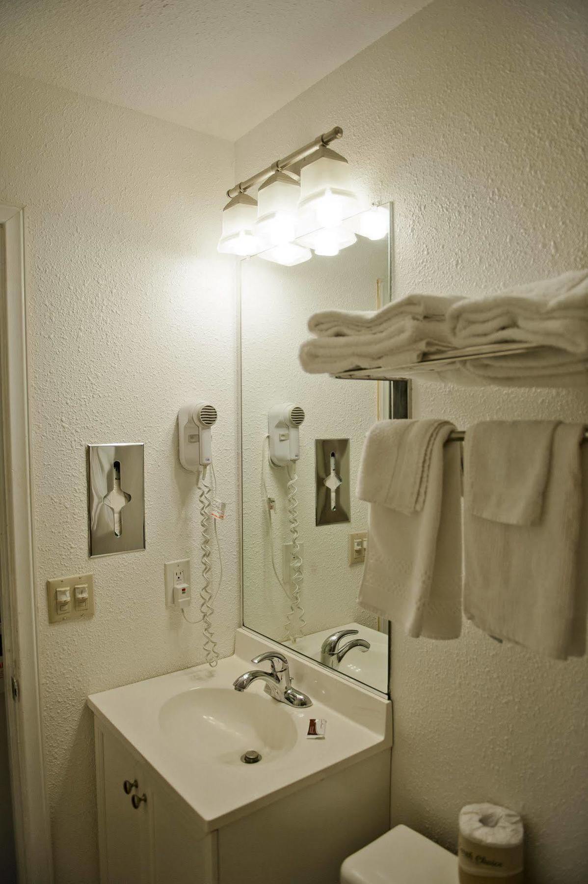 Harborview Inn & Suites-Convention Center-Airport-Gaslamp-Seaworld-Zoo-Balboa Park San Diego Exterior foto